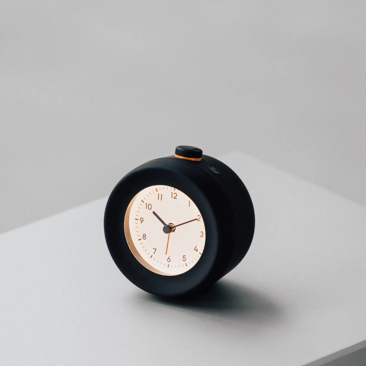 Mudita Bell EMF-Free Alarm Clock - Image 9
